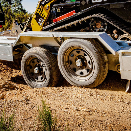 Load Sharing Suspension: What It Is and Why It Matters on Tandem Trailers